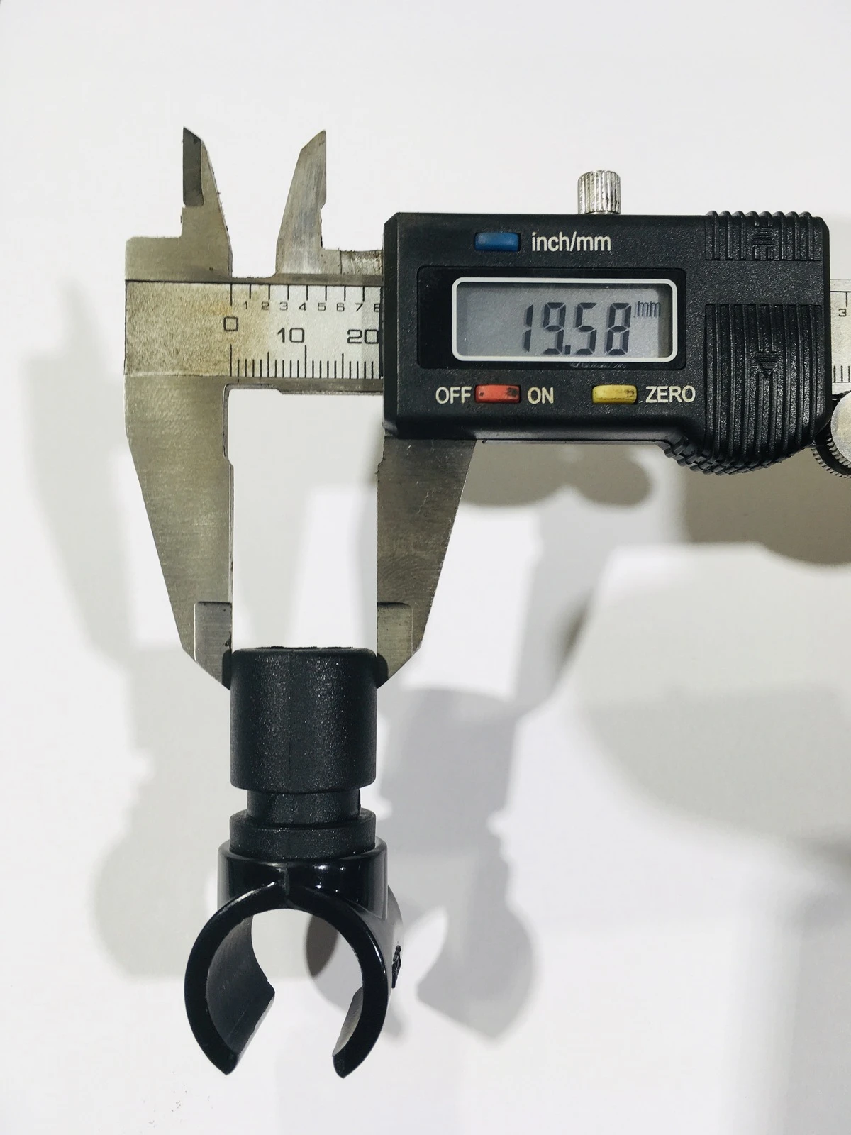 Supex Bow Stay C Clip Tent Pole End 22mm To 22mm 2 Supex Bow Stay C Clip Tent Pole End 22mm To 22mm - Image 2